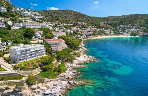 Roses Town Center Apartment | Family-Friendly Vista Roses Mar in Cala d'Or with Pets Welcome