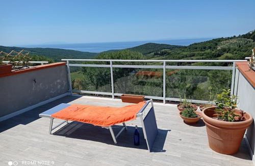 Nibbiaia House | Idyllic Views of the Tuscan Archipelago Islands Await