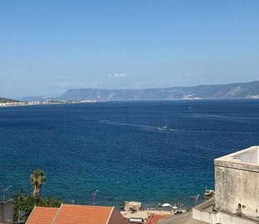 Province of Messina Apartment | Vista sullo Stretto