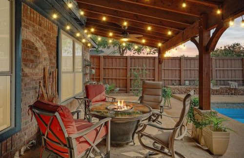 Lewisville House | Vista Valley Vacay 5-BD w Pool & Cinema