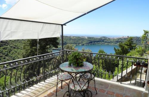 Nemi House | Top-Rated Vistalago Guesthouse with Family-Friendly Amenities