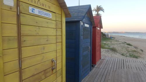 Lo Rufete Apartment | Oceanfront Vistamar Apartamento B with Pool & Kids Amenities