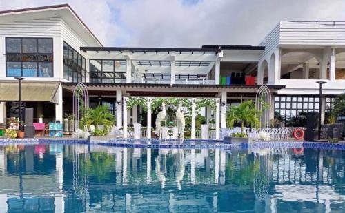 Belison Resort | Beachfront Bliss at Vistapaloma Beach Resort