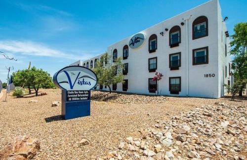 Sierra Vista House | Modern Retreat at Vistas 116: Pet & Child Friendly Stay