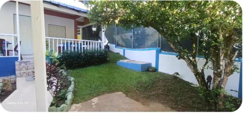 Urbanizacion Raul Ruiz House | Serene Cabaña Vistas del Bosque with Private Pool