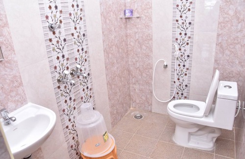 Madurai Hotel | Comfortable Viswa Residency with Family-Friendly Amenities