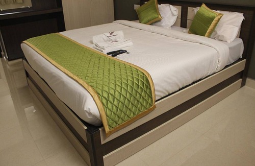 Madurai Hotel | Comfortable Viswa Residency with Family-Friendly Amenities