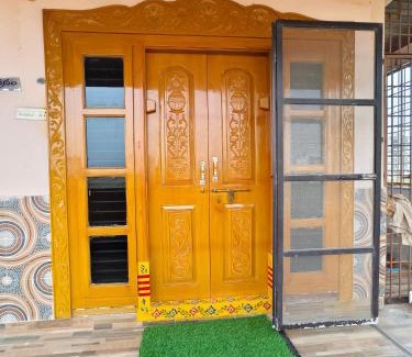 Vijayawada Apartment | Family-Friendly Stay at Visweswara Grand Hotel