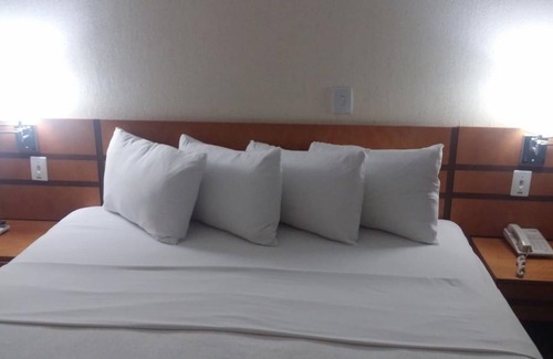 Jardim da Penha Hotel | Inviting Vitória Praia: Spa, Restaurant & Family-Friendly Stay