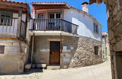 Torre de Moncorvo Apartment | Charming Vita Portucale: Family-Friendly Countryside Retreat