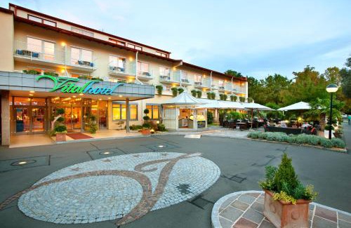 Bad Radkersburg Hotel | Relax at Vitalhotel der Parktherme with Spa & Ocean Views