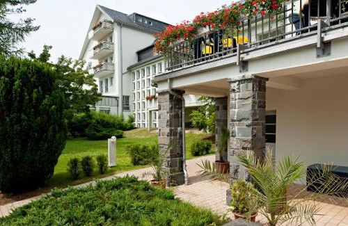 Bad Elster Hotel | Relaxing Vitalhotel Weisse Elster with Spa & Pool Amenities