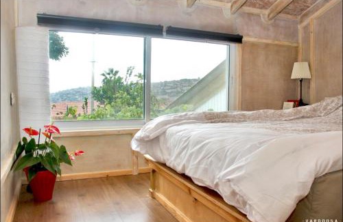 Katzir Apartment | Experience Vitals On the Mountain: Spa & Breakfast Included