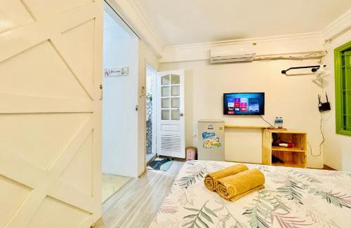 Hang Trong Apartment | Family-Friendly Vitamin Home Hoàn Kiếm 35 Near Attractions
