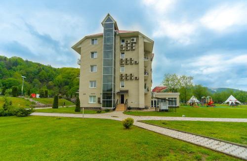 Polyana Hotel | Relaxing Oceanfront Retreat at VitaPark Poliana
