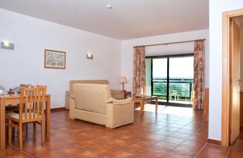 Telheiro Apartment | VitaSol Park: Family-Friendly Retreat with Pool & Pets Welcome