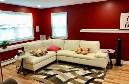 Dartmouth House | Vito Place: Family-Friendly Stay with a 9.4 Rating