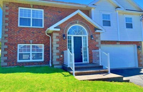 Dartmouth House | Vito Place: Family-Friendly Stay with a 9.4 Rating