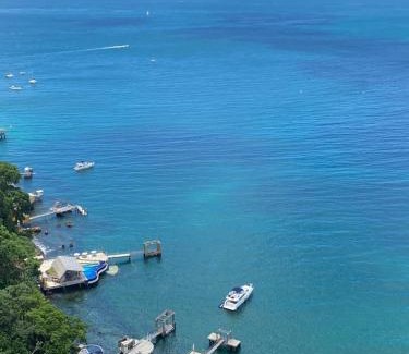 Vitoria Apartment | Oceanfront Vitoria Marina Flat with Pool & Hot Tub