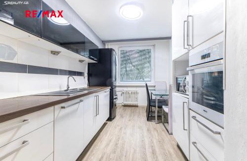 Prague 12 Apartment | Family-Friendly Vitosska: Comfort for Every Traveler