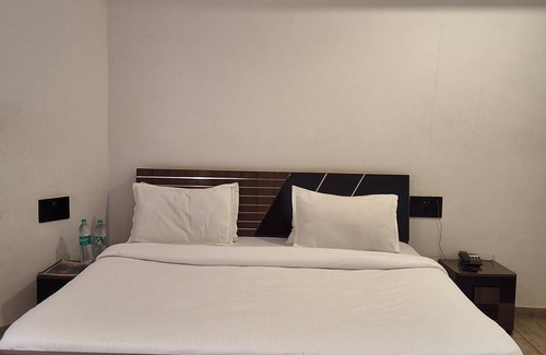 Navapur Hotel | VITS Roccia Hill Resort and Adventure Park ,Navapur