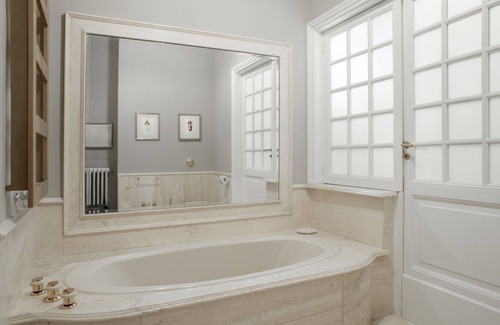 Province of Messina Bed & Breakfast | Exceptional Vittoria: Breakfast & Family-Friendly Retreat