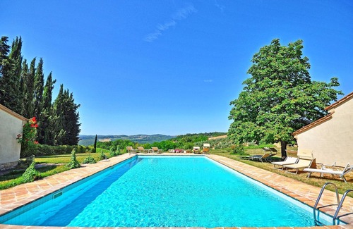 San Gimignano Apartment | Discover Vittoriana 3: Poolside Retreat in San Gimignano