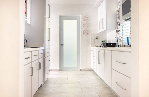 Salto Abajo House | Viví River Nest, Central, Gated Parking!