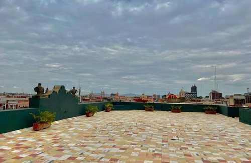 Historic Centre of Puebla Apartment | Vive Puebla 108 Loft Nuevo - Family-Friendly Getaway!