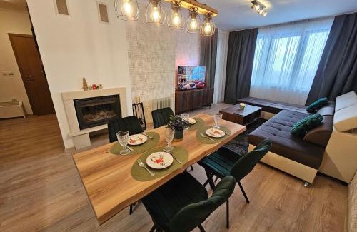 Pamporovo Apartment | Viva 4-A-23 Apartment ski to the door complex Grand Monastery Pamporovo