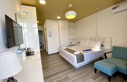 Hangnaameedhoo Hotel | Discover VIVA Beach & Spa MALDIVES: Family-Friendly Retreat