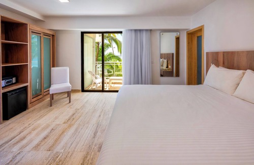 Dominicus Resort | Relax at Viva Dominicus Palace by Wyndham - All Inclusive Stay