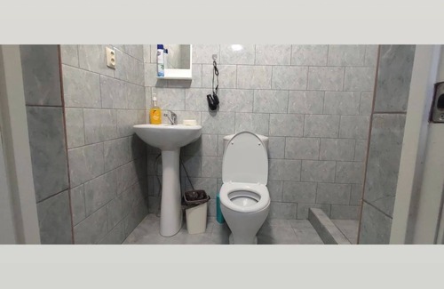 Alakhadzi House | Viva Hotel: Family-Friendly Stay with Breakfast Included