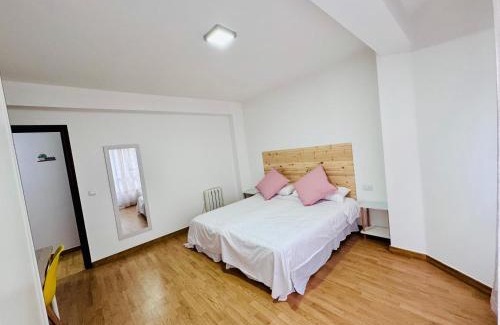 Maria Auxiliadora Apartment | Unforgettable Escapes in Vigo: Family-Friendly Getaway