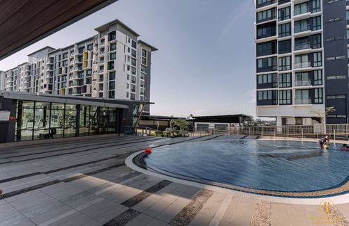 Kuching Apartment | Explore Vivacity Megamall Serviced Apartments with Pool Access