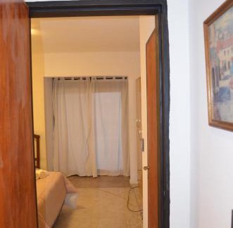Villa Carlos Paz Hotel | Discover Vivaldi Suites: Family-Friendly with Pool & Breakfast