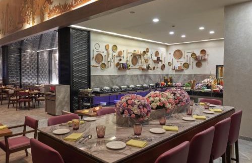 Kolkata Hotel | Experience Vivanta Kolkata EM Bypass: Pet-Friendly Retreat