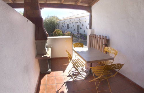 Hoya de Tunte Cottage | Experience Rincón Canario: BBQ, Spa & Pet-Friendly Retreat