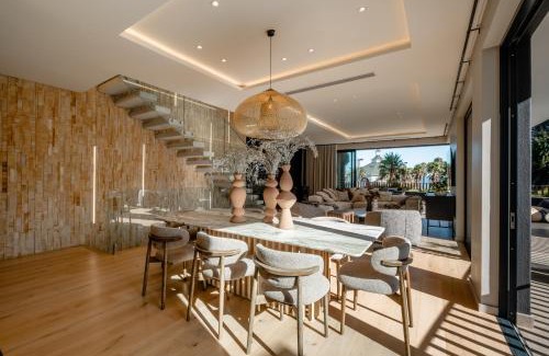 Camps Bay House | Vive One by Bliss Collection