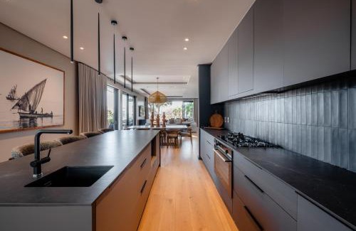 Camps Bay Apartment | Vive Two by Bliss Collection
