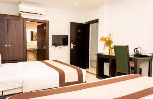 Mount Lavinia Hotel | Welcoming Viveka Hotel Colombo: Family-Friendly Retreat