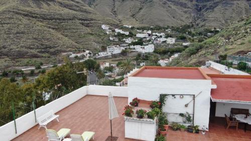 Agaete Apartment | Oceanfront Ático with Terrace and High Guest Rating