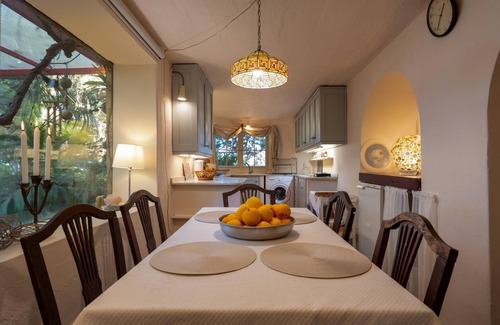 Santa Brigida Villa | Vintage Home in Santa Brígida: Spa & Family-Friendly Amenities