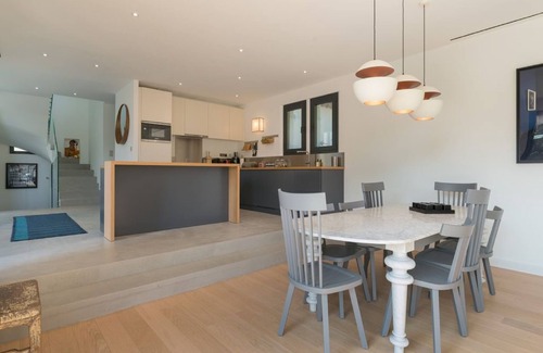 Paraiso House | Relaxing Retreat with Heated Pool for Your Getaway