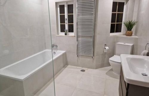 Silves Villa | Experience Vivenda Sabrina: Oceanfront Bliss & Family Fun