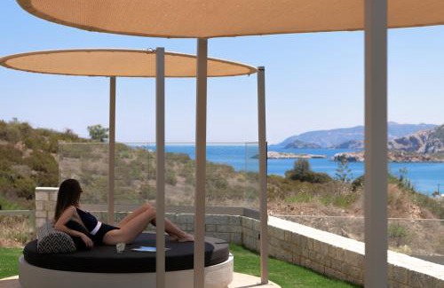 Bali Villa | ViveVerde Villa: Pools, Ocean Views & Steps to Beach