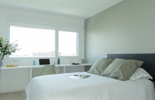 Petit-Ivry House | Experience the Olympics from a Comfortable Studio Near Paris