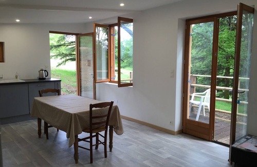 Saint-Raphael Ski Chalet | Experience a Unique Family Retreat in Perigord Vert
