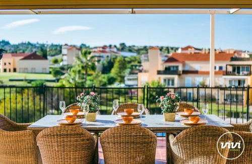 Alhaurin de la Torre Apartment | Relax at Casa Duque: Family-Friendly 4-Star Hotel with Pool