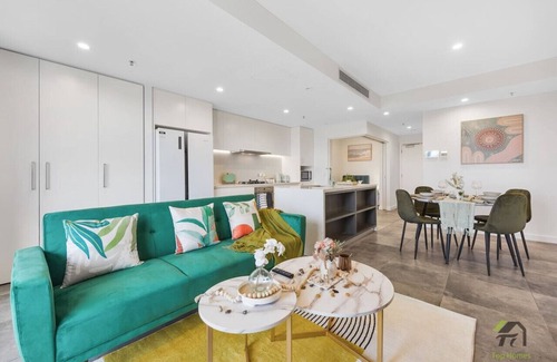 Mascot Apartment | Vivid Condo in mascot 2B1B